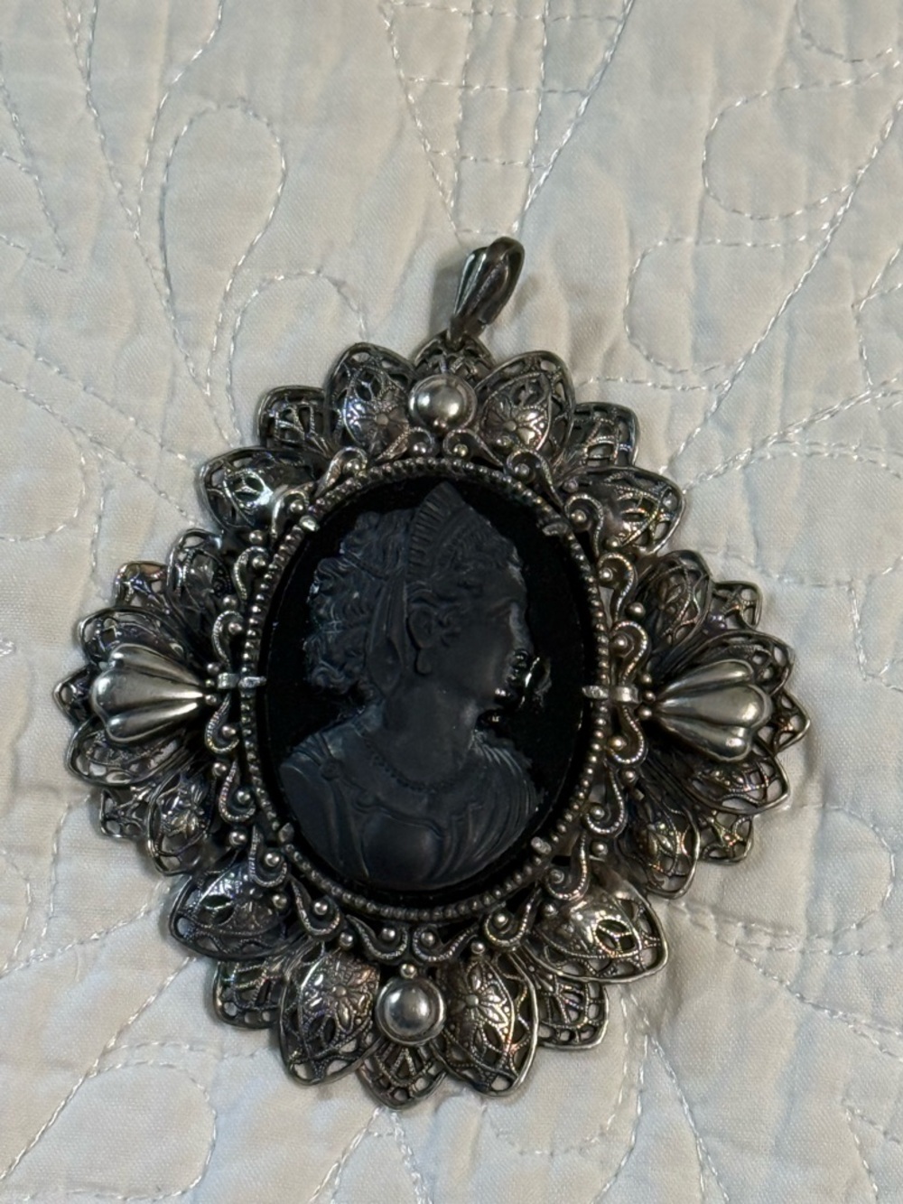 Vintage-Inspired Black Cameo Silver Pendant